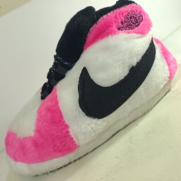 Nike Dunk Air Jordan Plush Fluffy Slippers Adults One Size White Pink Black EUC - Picture 12 of 12